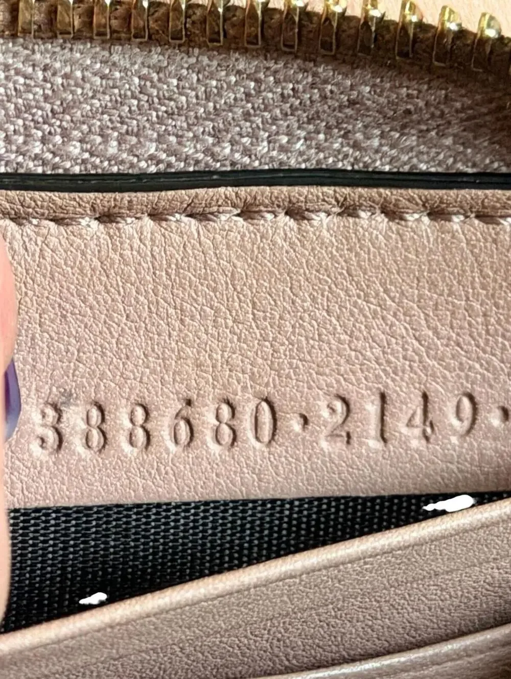 Gucci Pink Microguccissima Bow Wallet Embossed Leather Zip-Around - Picture 13 of 13